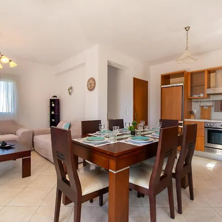 ヴィラ Rodinny Dum Themis アギオス・ゲオルギオス