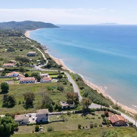 Rodinny Dum Themis Villa