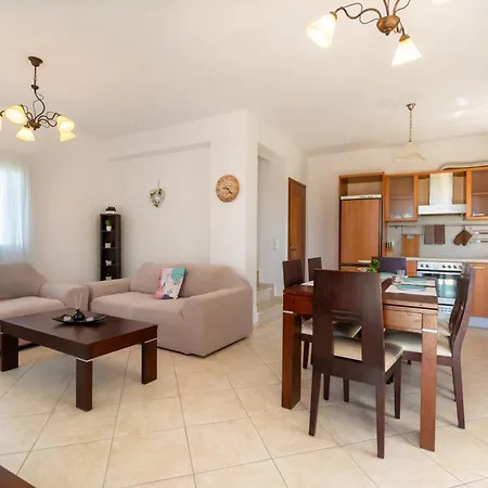 Rodinny Dum Themis Agios Georgios (Corfu)